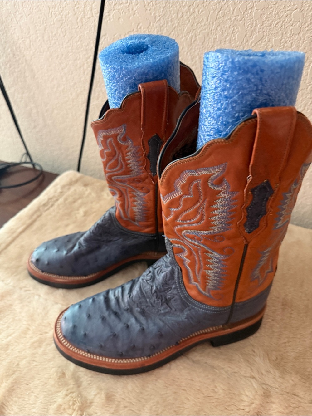 Lucchese western ostrich hide boots 3722 - Picture 3 of 8